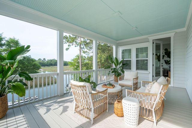 1047 Hills Plantation Drive, Charleston, SC 29412