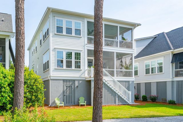 1047 Hills Plantation Drive, Charleston, SC 29412