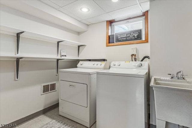 143 Parmelee Ave, Hawthorne Boro, NJ 07506