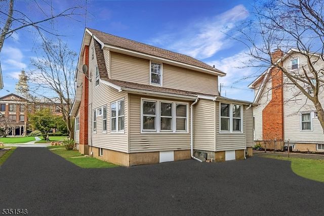143 Parmelee Ave, Hawthorne Boro, NJ 07506