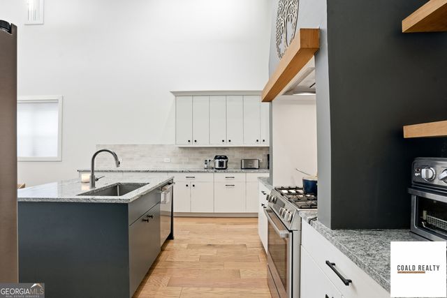 135 Channing Lane, Fayetteville, GA 30214