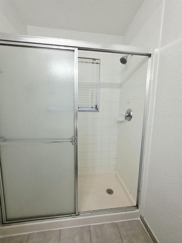 4154 Napoli Lake Drive, Riviera Beach, FL 33410
