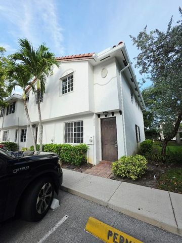 4154 Napoli Lake Drive, Riviera Beach, FL 33410