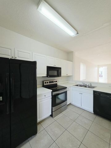 4154 Napoli Lake Drive, Riviera Beach, FL 33410