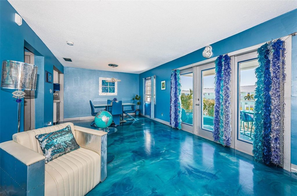 Image 12 of property listing at 5011 STARFISH DRIVE SE C, St Petersburg, FL 33705