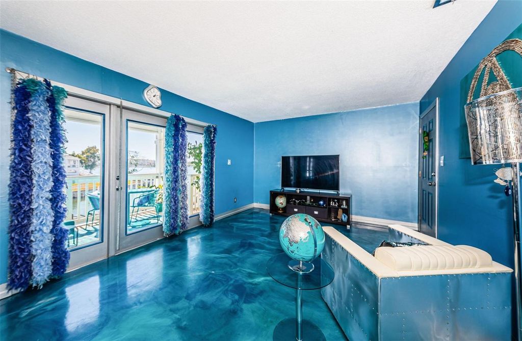 Image 16 of property listing at 5011 STARFISH DRIVE SE C, St Petersburg, FL 33705