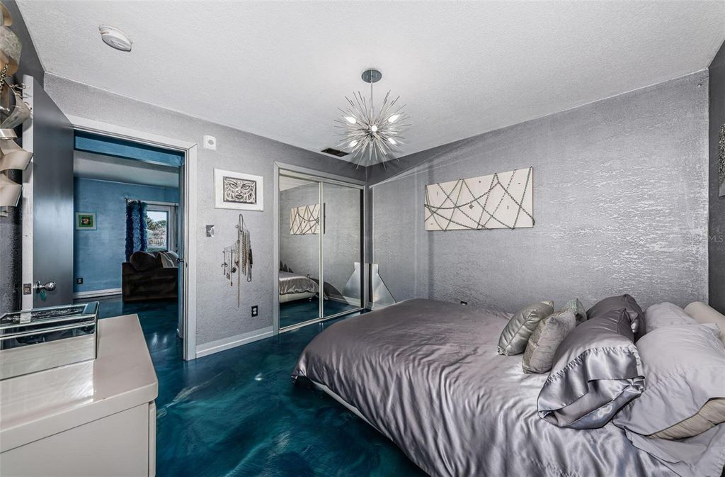 Image 29 of property listing at 5011 STARFISH DRIVE SE C, St Petersburg, FL 33705