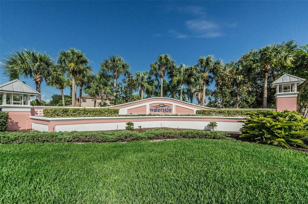 Image 38 of property listing at 5011 STARFISH DRIVE SE C, St Petersburg, FL 33705