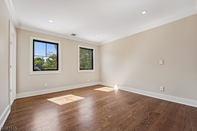 9 Blackbirch Rd, Scotch Plains Twp., NJ 07076