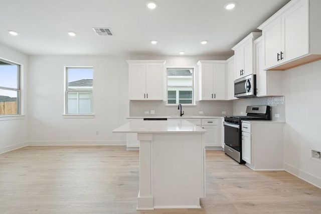 180 Condesa ST, Kyle, TX 78640