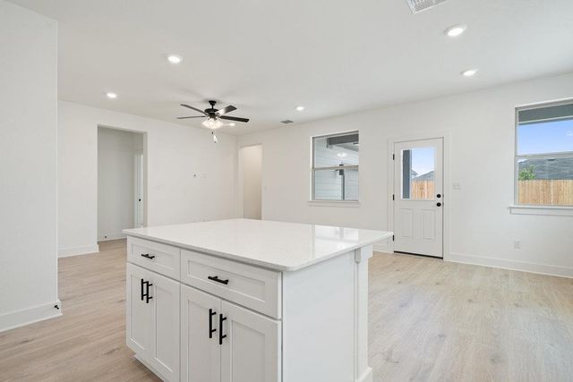 180 Condesa ST, Kyle, TX 78640