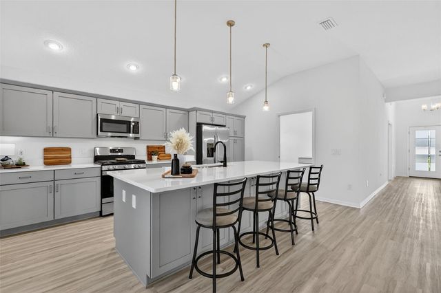 1954 MCMURTRIE LOOP, The Villages, FL 34762