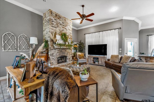 230 Sunnys Halo Boulevard, Bullard, TX 75757