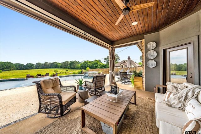 230 Sunnys Halo Boulevard, Bullard, TX 75757