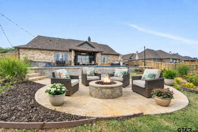 230 Sunnys Halo Boulevard, Bullard, TX 75757