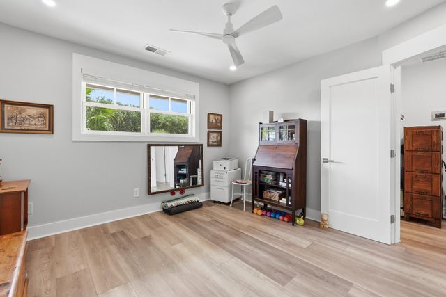 711 Center Street, Mount Pleasant, SC 29464