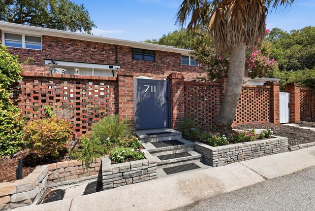 711 Center Street, Mount Pleasant, SC 29464
