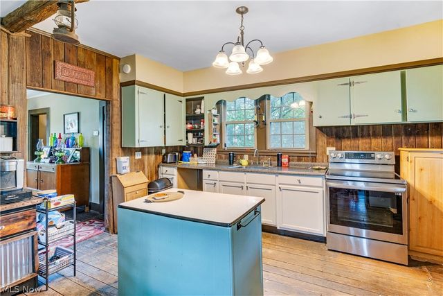 337 Youngstown Kingsville Road SE, Vienna, OH 44473