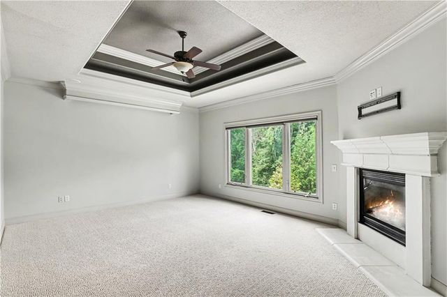 1616 NE Daltons Ridge Drive, Lee's Summit, MO 64064
