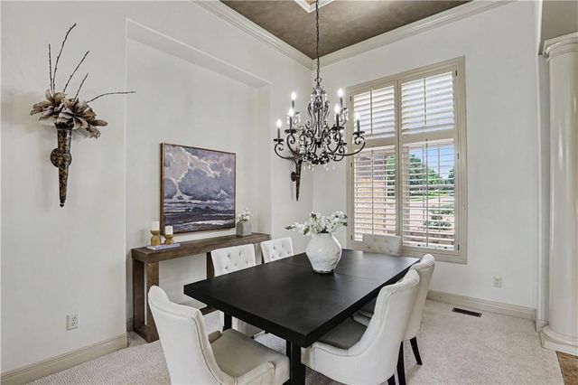 1616 NE Daltons Ridge Drive, Lee's Summit, MO 64064