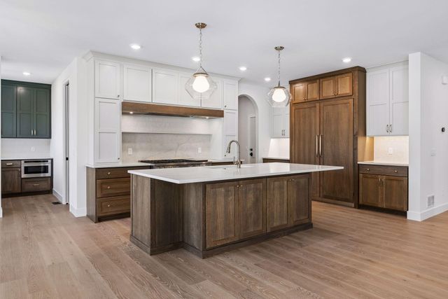 5521 Zenith Avenue S, Edina, MN 55410