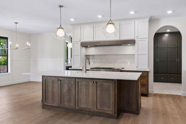 5521 Zenith Avenue S, Edina, MN 55410