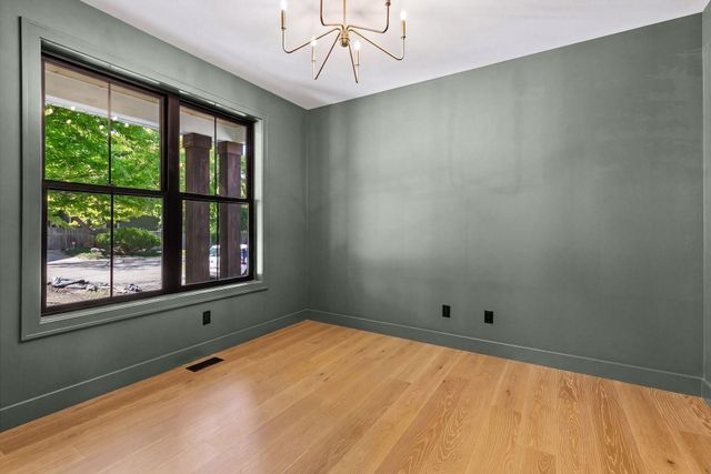 5521 Zenith Avenue S, Edina, MN 55410