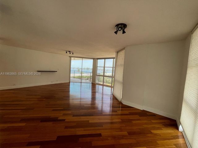 1865 Brickell Ave A614, Miami, FL 33129