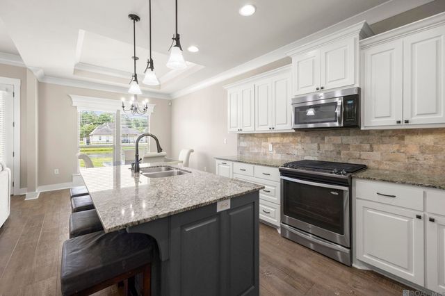 17000 Bentons Ferry Ave, Greenwell Springs, LA 70739