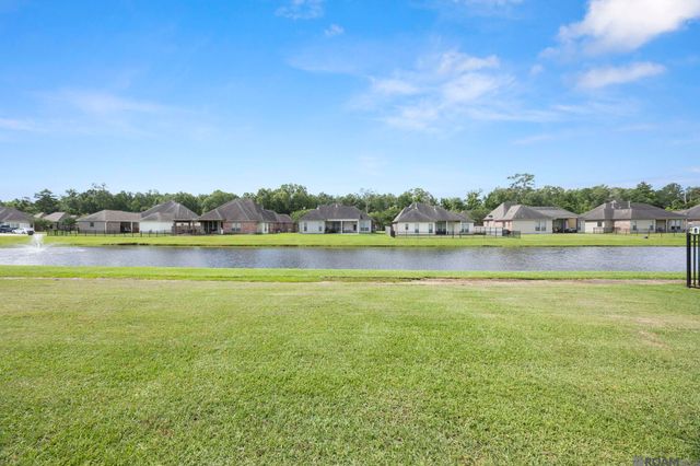 17000 Bentons Ferry Ave, Greenwell Springs, LA 70739