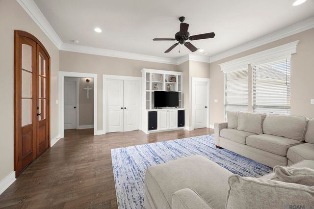 17000 Bentons Ferry Ave, Greenwell Springs, LA 70739
