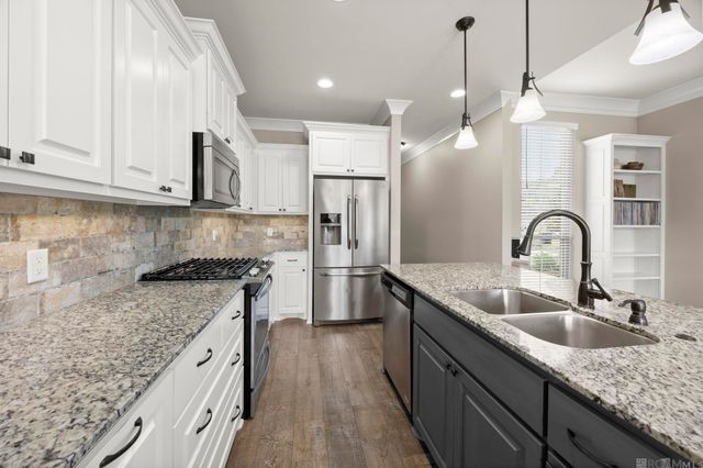 17000 Bentons Ferry Ave, Greenwell Springs, LA 70739