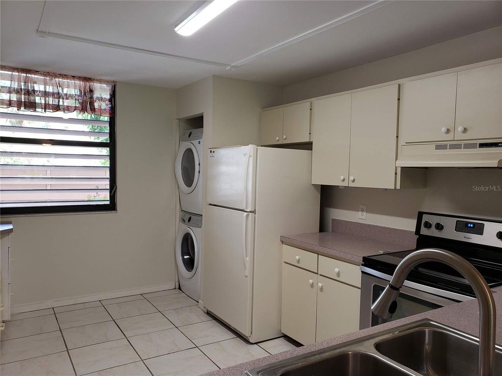 138 PINENEEDLE DRIVE, BRADENTON, FL 34210 — photo 4
