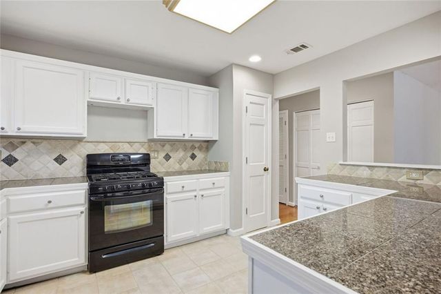 1900 Powers Ferry SE Trace, Marietta, GA 30067