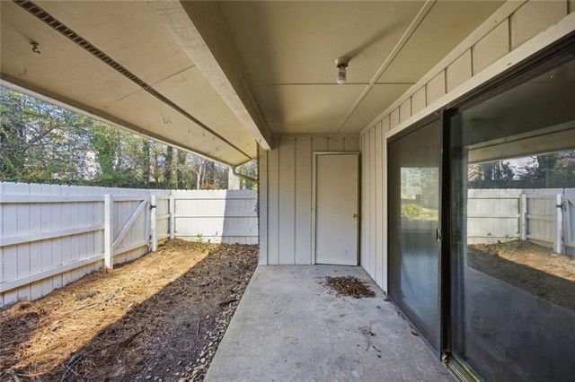 1900 Powers Ferry SE Trace, Marietta, GA 30067