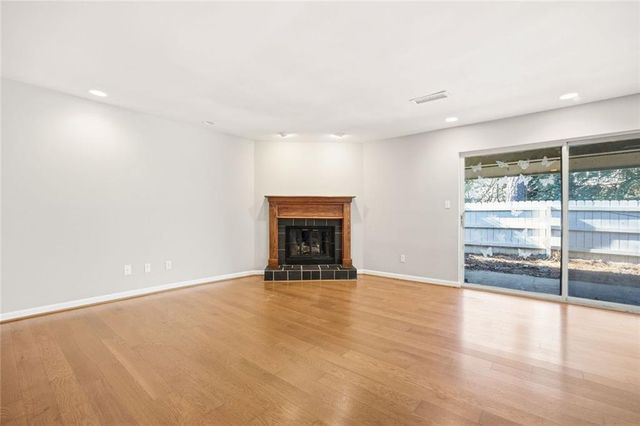 1900 Powers Ferry SE Trace, Marietta, GA 30067