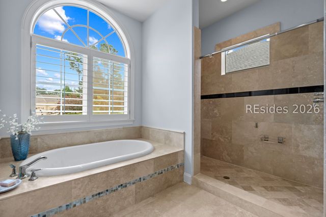 3 Grassy Cove Ct, Bluffton, SC 29910