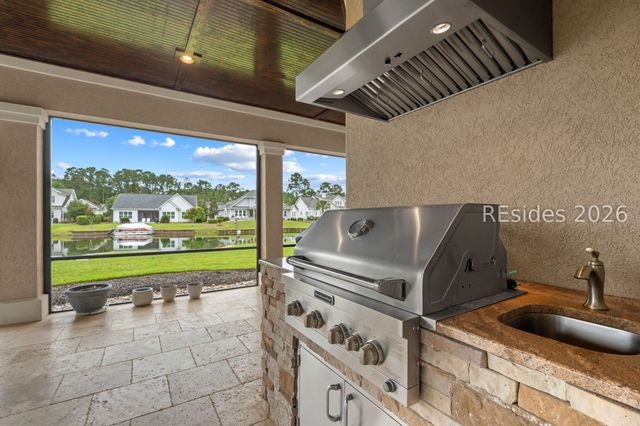 3 Grassy Cove Ct, Bluffton, SC 29910