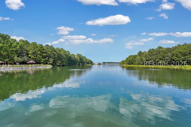 3 Grassy Cove Ct, Bluffton, SC 29910