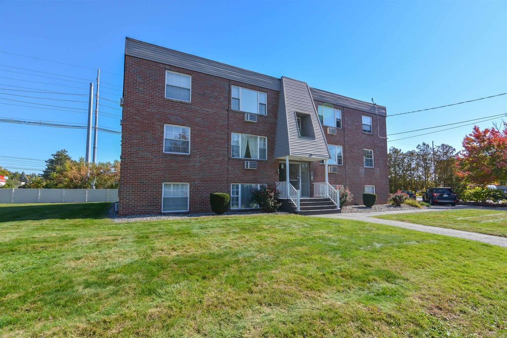 99 Cluff Crossing Road # 7, Salem, NH 03079
