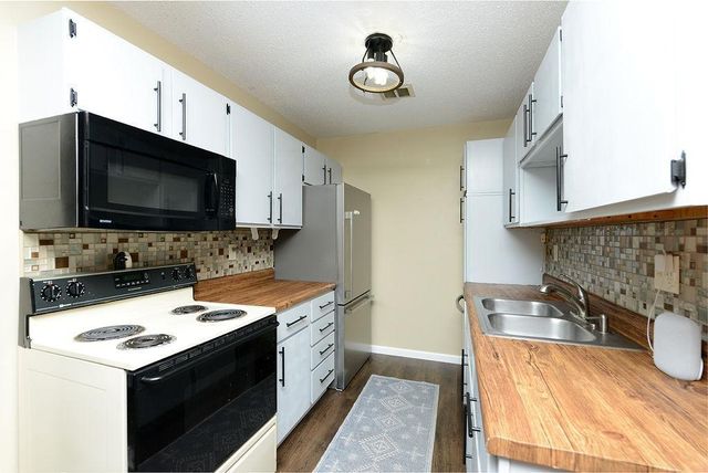 432 22nd Street E, West Fargo, ND 58078