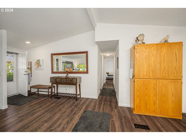 128 EVERGREEN Ln, Florence, OR 97439