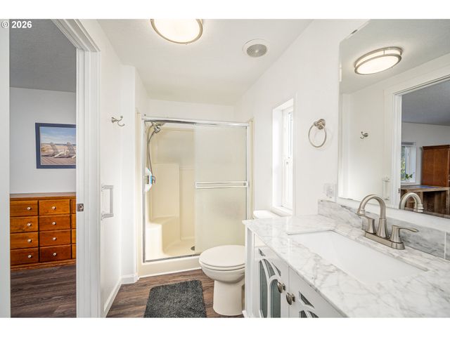 128 EVERGREEN Ln, Florence, OR 97439