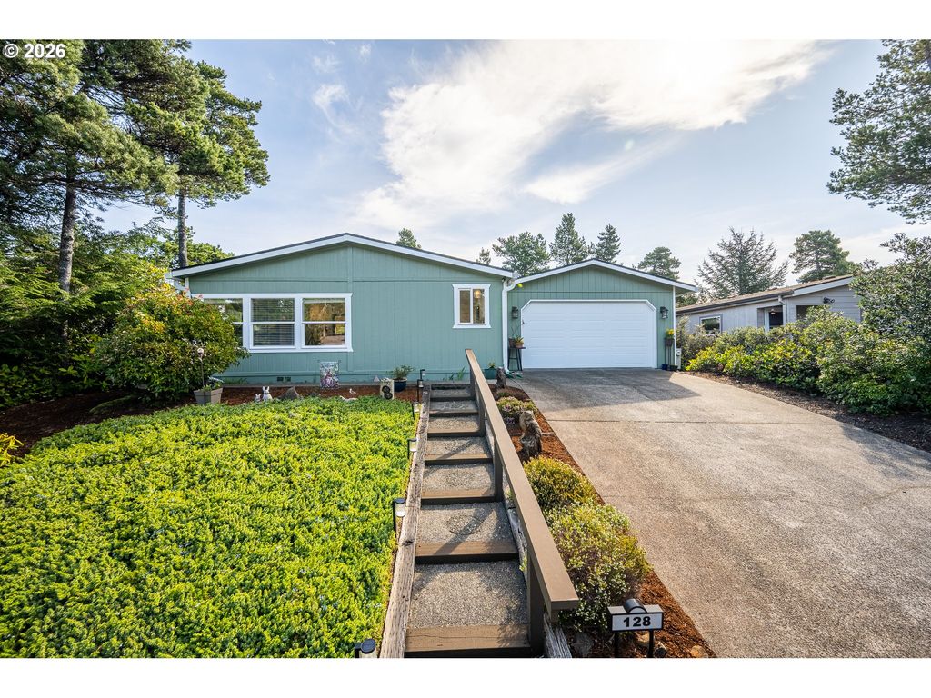 128 EVERGREEN Ln, Florence, OR 97439