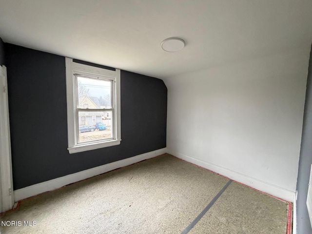 3244 Glenwood Avenue, Toledo, OH 43610