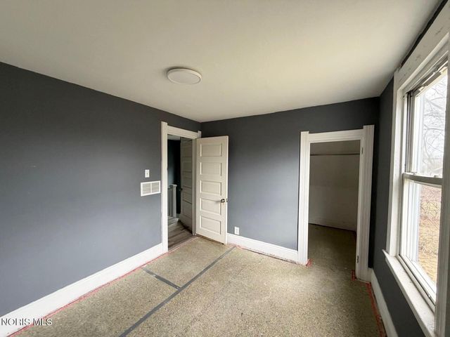 3244 Glenwood Avenue, Toledo, OH 43610