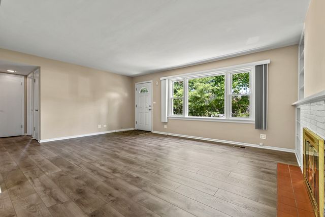 1514 N Washington Street, Wheaton, IL 60187