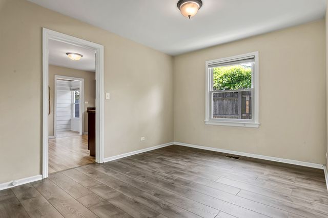 1514 N Washington Street, Wheaton, IL 60187