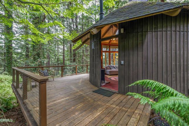 32450 Simpson Lane, Fort Bragg, CA 95437