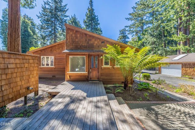 32450 Simpson Lane, Fort Bragg, CA 95437